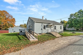 2 N Van Buren St, Newark, IL 60541