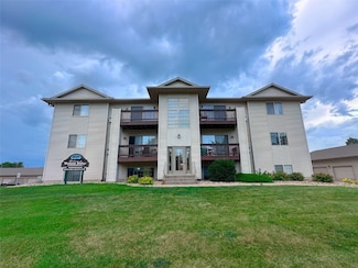 3060 Wilson Ave SW, Cedar Rapids, IA 52404