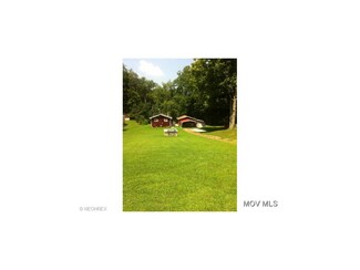 307 Holly Dr, Elizabeth, WV 26143