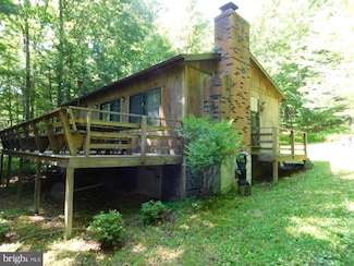 39 Pioneer Dr, Mathias, WV 26812