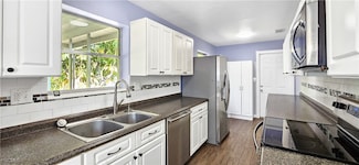 13 Broadway Cir, Fort Myers, FL 33901