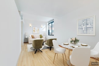 343 E 74th St Unit 14E, New York, NY 10021