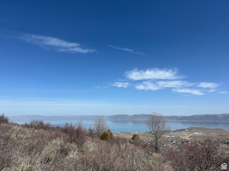 2539 S Sweetwater Pkwy Unit 39, Garden City, UT 84028