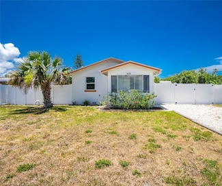 859 E 2nd St, Englewood, FL 34223