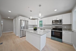 11 Cypress Ln Unit 7, Windham, NH 03087