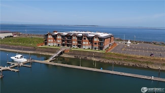 743 Neddie Rose Dr Unit 103, Westport, WA 98595