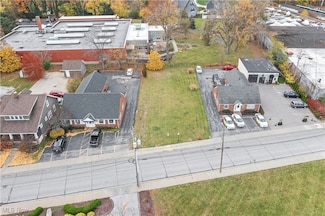 1228 Smith Ct, Rocky River, OH 44116
