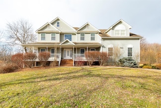 5 Carroll Ln, New Paltz, NY 12561