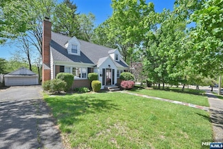 205 Elizabeth St, Oradell, NJ 07649