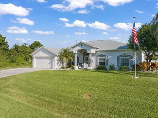 102 Darden Ct, Sebastian, FL 32958