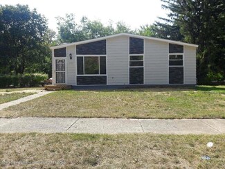 4220 Brighton Dr, Lansing, MI 48911