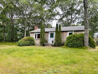 47 Priscilla St, Barnstable, MA 02632