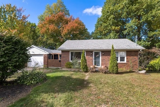 1416 W Grandview Blvd, Erie, PA 16509