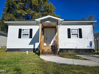 814 Elizabeth St, Burlington, NC 27217