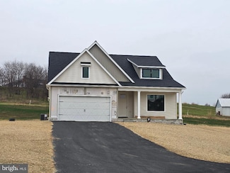 10842 Sierra Dr, Waynesboro, PA 17268
