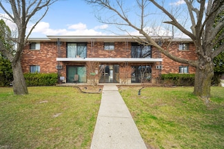 9015 N 96th St, Milwaukee, WI 53224
