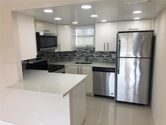 8290 Lake Dr Unit 409, Doral, FL 33166