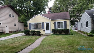 3157 Maeterlinck Ave, Toledo, OH 43614