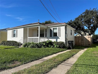 2720 Lloyds Ave, Chalmette, LA 70043