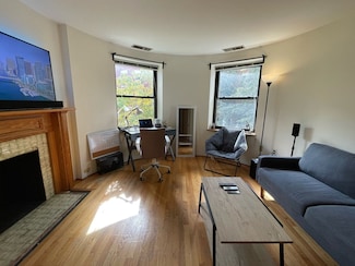 103 Gainsborough St Unit 202, Boston, MA 02115
