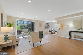 10420 Rockville Pike Unit 302, Rockville, MD 20852
