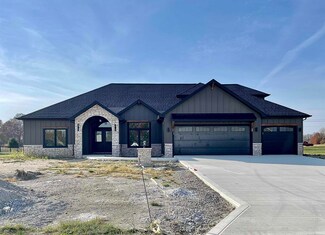 19031 Ringo Rd, Auburn, IN 46706