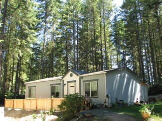 221 NE Collins Lake Dr, Tahuya, WA 98588