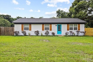 4352 Watkins St, Milton, FL 32571