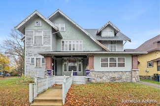 859 Henry Ave SE, Grand Rapids, MI 49507