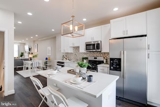 442 N Linwood Ave, Baltimore, MD 21224