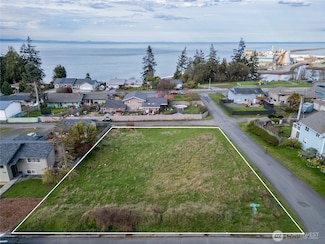 2003 W 5th St, Port Angeles, WA 98363
