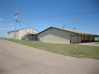 21301 E 987 Rd, Foss Lake, OK 73647