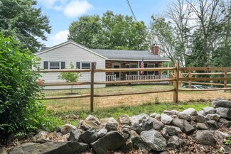 96 Bridge St, Salem, NH 03079