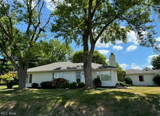200 Devols Dam Rd, Marietta, OH 45750