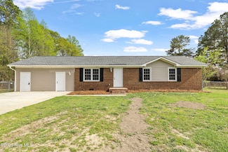 110 Trailwood Dr, Dudley, NC 28333