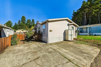 3656 Old Arcata Rd, Eureka, CA 95503