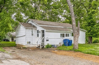 8033 Winfield Ave, Saint Louis, MO 63114