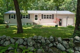 32 Meditation Ln, Atkinson, NH 03811