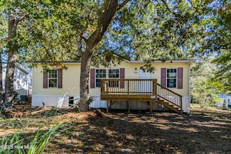 2024 Crest Ln SW, Supply, NC 28462