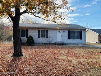 28 Water St, Barnegat, NJ 08005