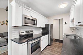 4618 Cedar Lake Rd S Unit 6, Saint Louis Park, MN 55416