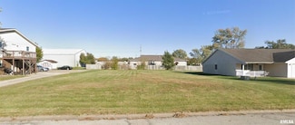 119/121 Argo St, East Peoria, IL 61571