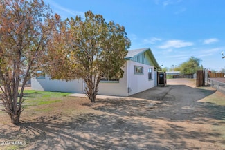 8916 N 11th St, Phoenix, AZ 85020