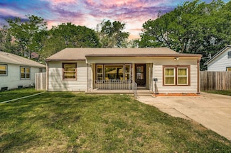 621 Waverly St, Wichita, KS 67218