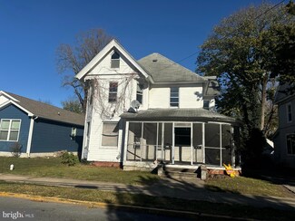 221 N Arch St, Seaford, DE 19973