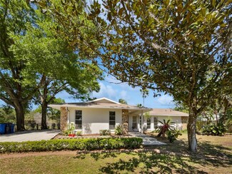 9420 Ripley Rd, Thonotosassa, FL 33592