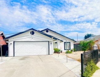 1612 Xenia Ct, Delano, CA 93215