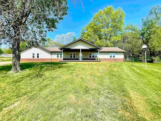 144 Grape Ct, Chandler, IN 47610