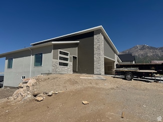 3023 N Mountain Rd Unit 212, Harrisville, UT 84414