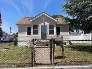 23 Park Ave, Keansburg, NJ 07734
